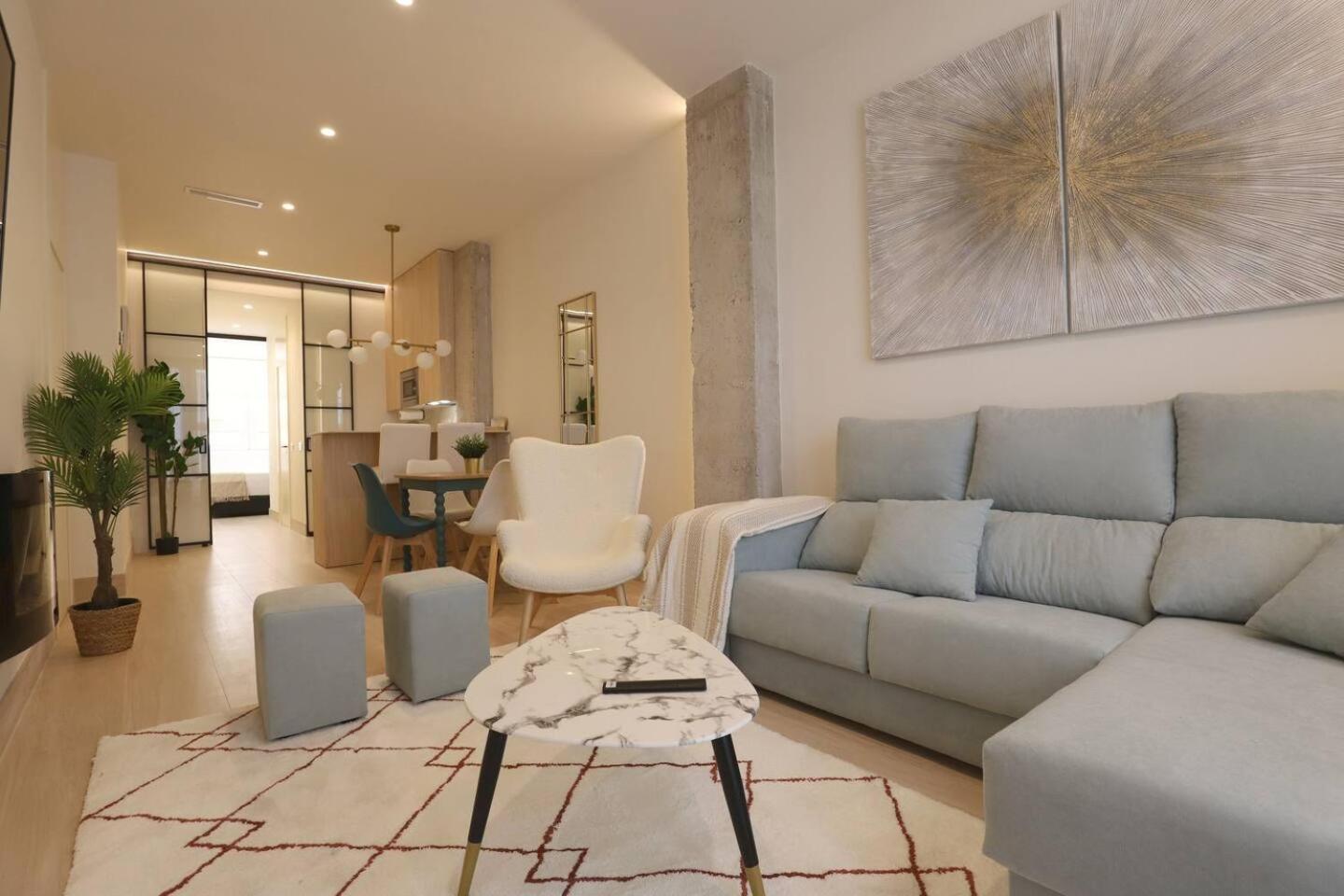 Apartamentos Orilla Del Bernabeu Madrid Esterno foto