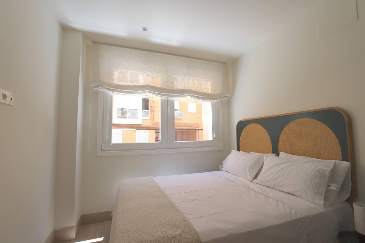 Apartamentos Orilla Del Bernabeu Madrid Esterno foto