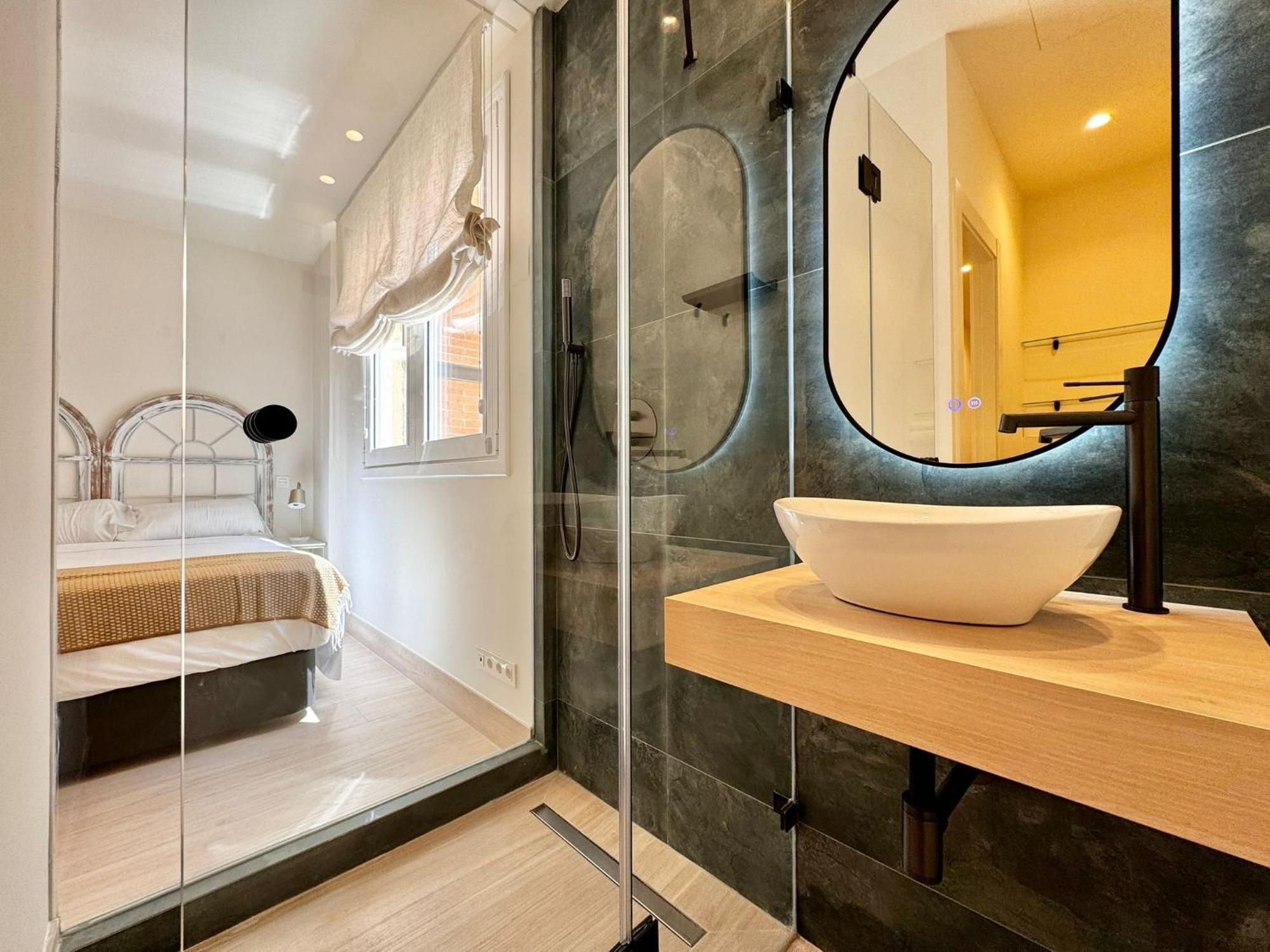 Apartamentos Orilla Del Bernabeu Madrid Esterno foto