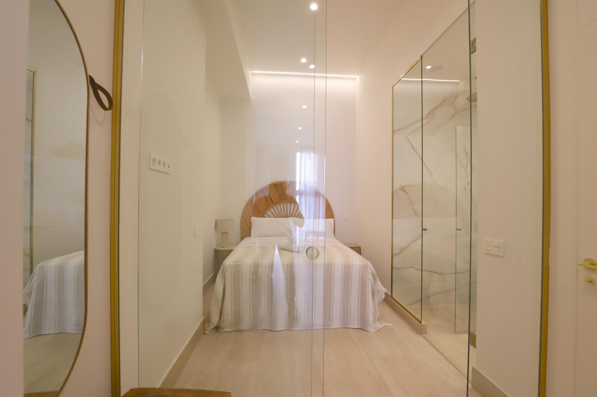Apartamentos Orilla Del Bernabeu Madrid Esterno foto