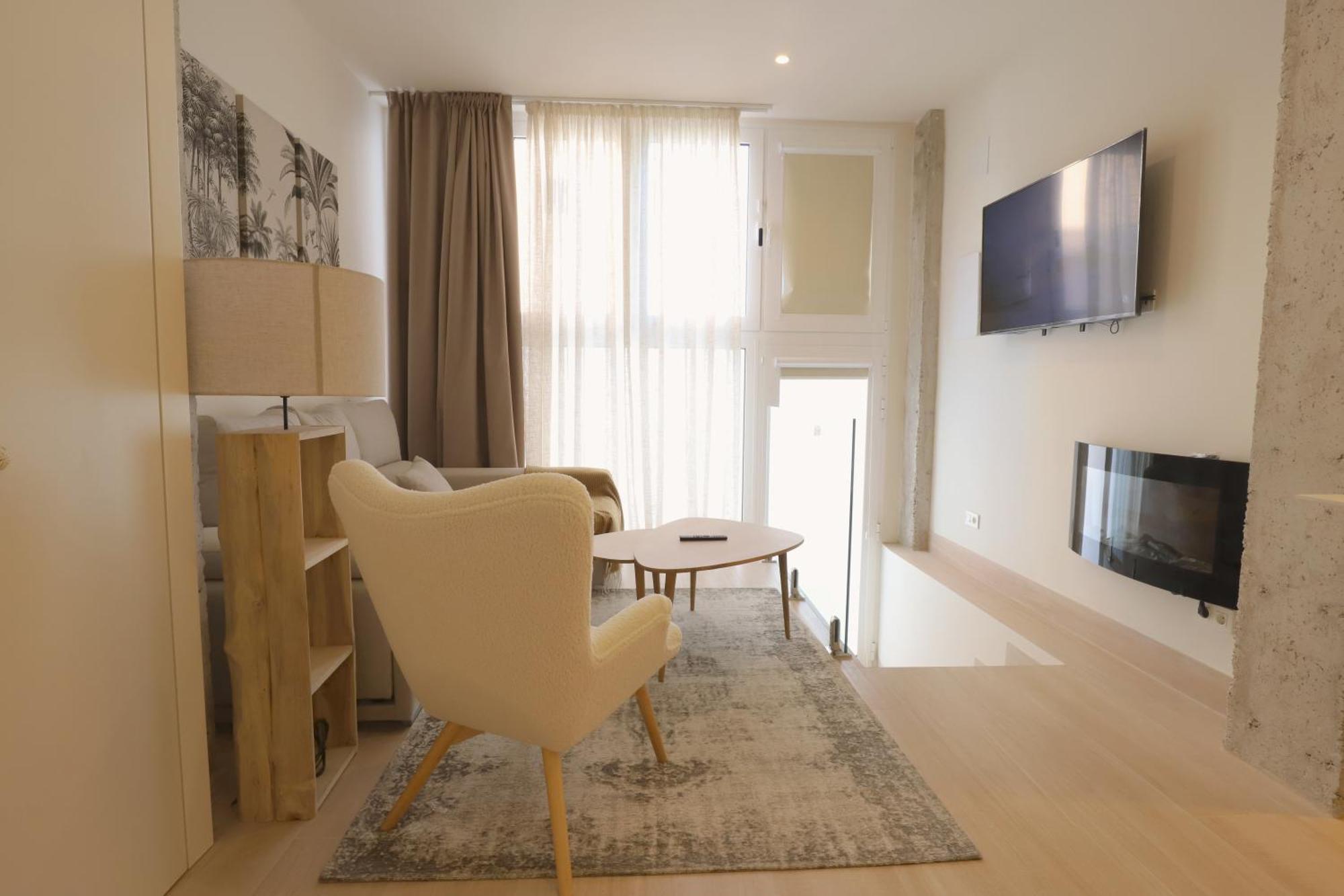 Apartamentos Orilla Del Bernabeu Madrid Esterno foto
