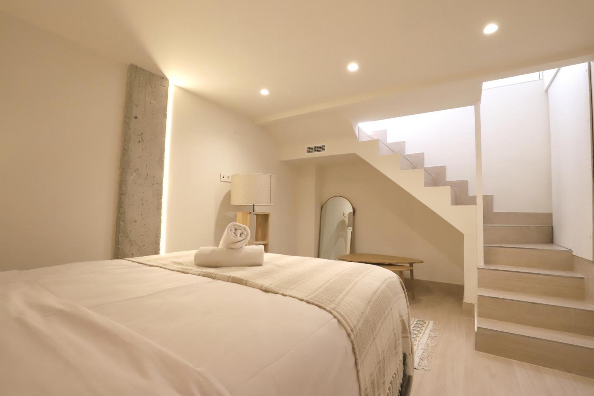 Apartamentos Orilla Del Bernabeu Madrid Esterno foto